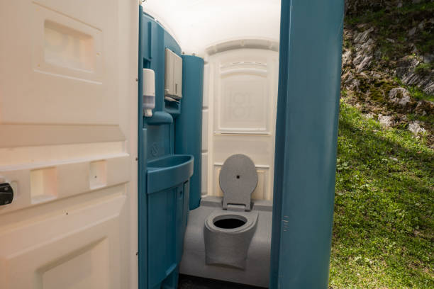 Best Affordable portable toilet rental  in Zephyrhills West, FL