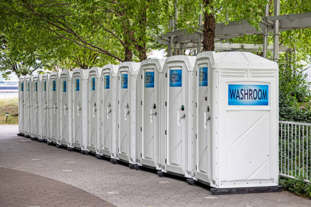 Portable restroom solutions in Zephyrhills West, FL
